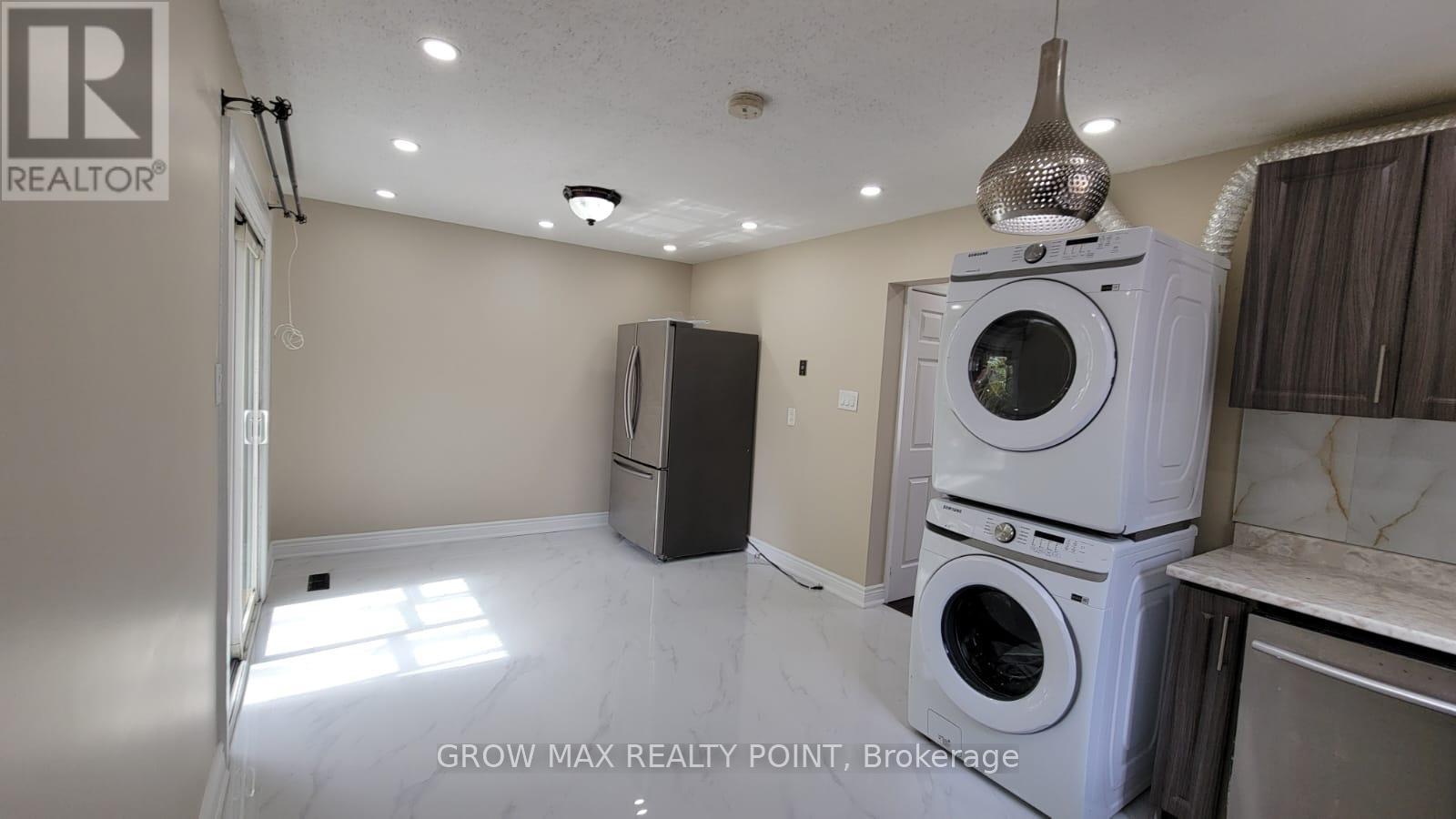 36 BRAMHALL CIRCLE