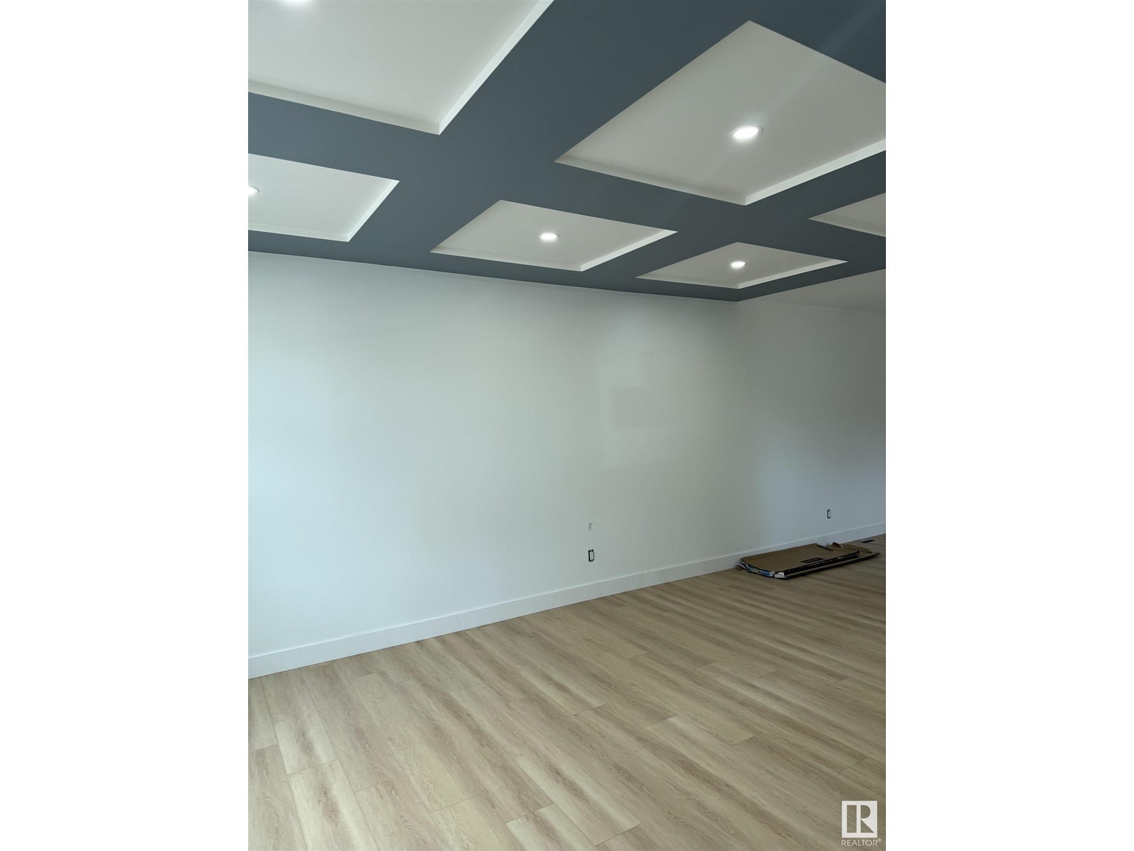 11923 123 ST NW