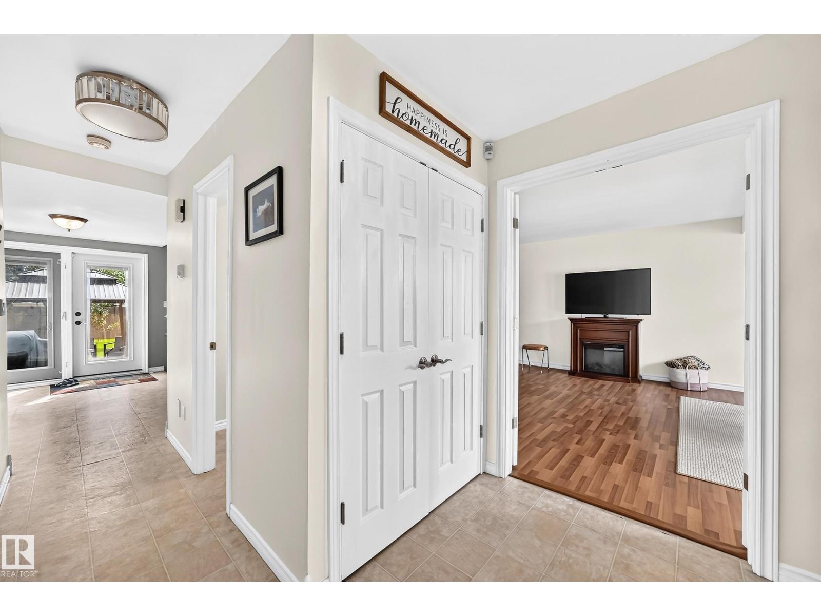 10451 26 AV NW