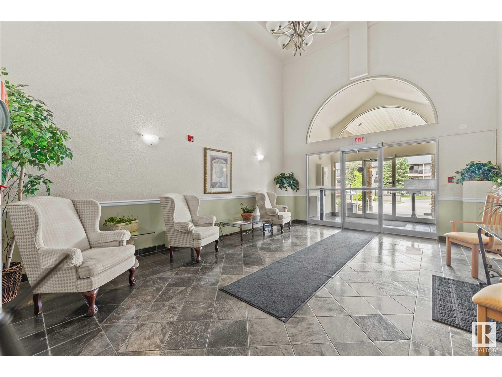 #110 2420 108 ST NW