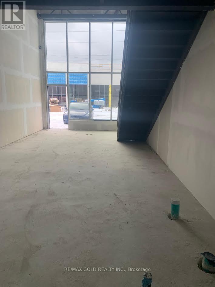 B7 - 3101 KENNEDY ROAD