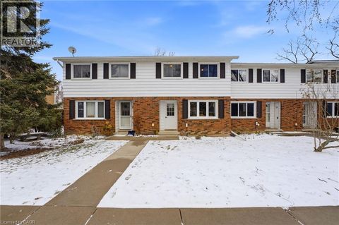 26 RICHARDSON Drive Port Dover ON N0A1N4