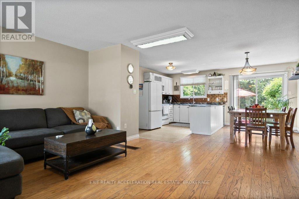 35 RIVERVIEW DRIVE