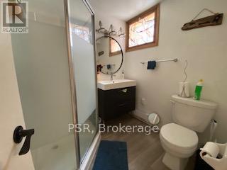 LOWER - 3 VICTOR AVENUE