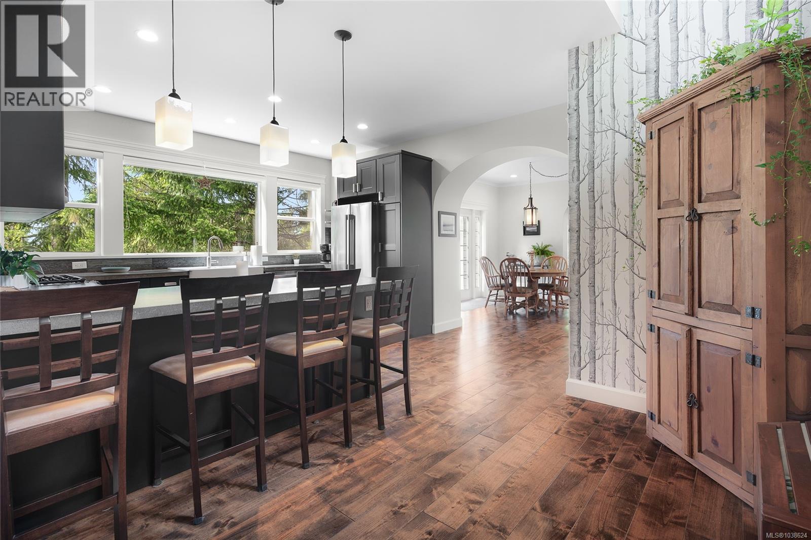 1571 Meadowood Way