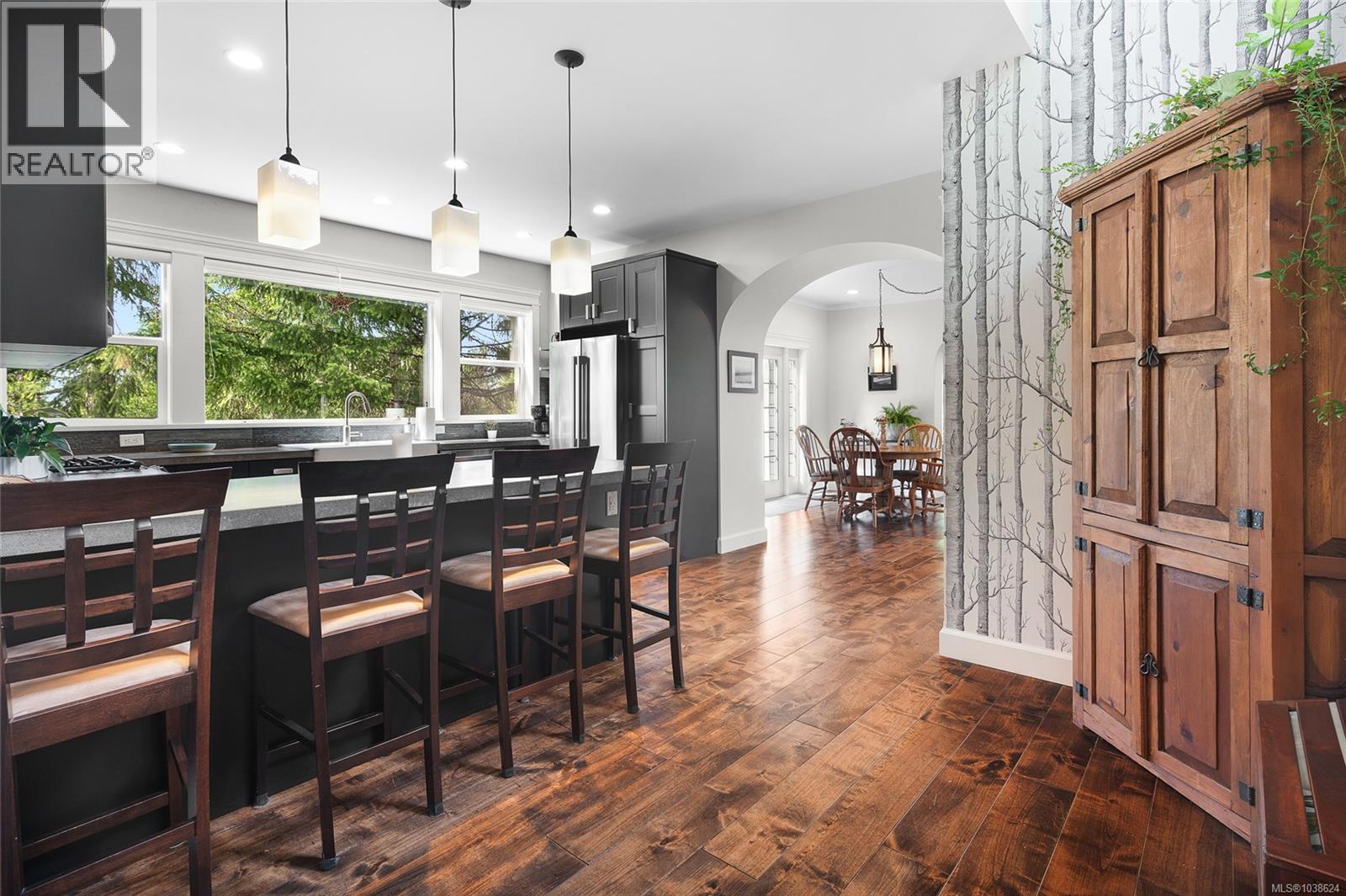 1571 Meadowood Way