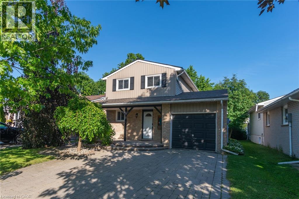 162 PARKSIDE Drive E