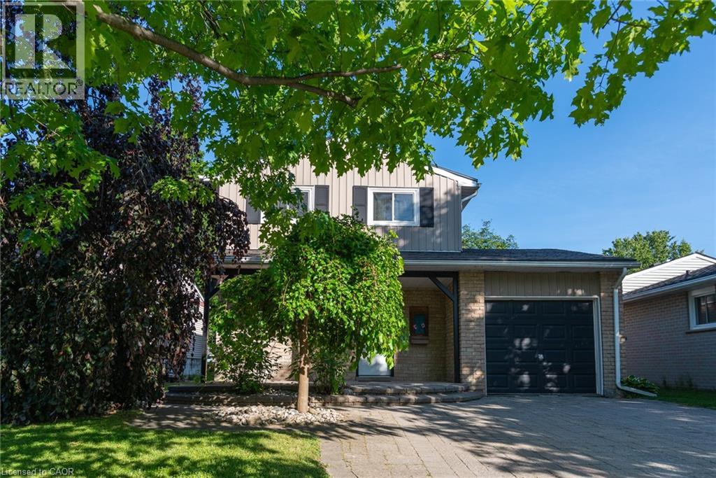 162 PARKSIDE Drive E