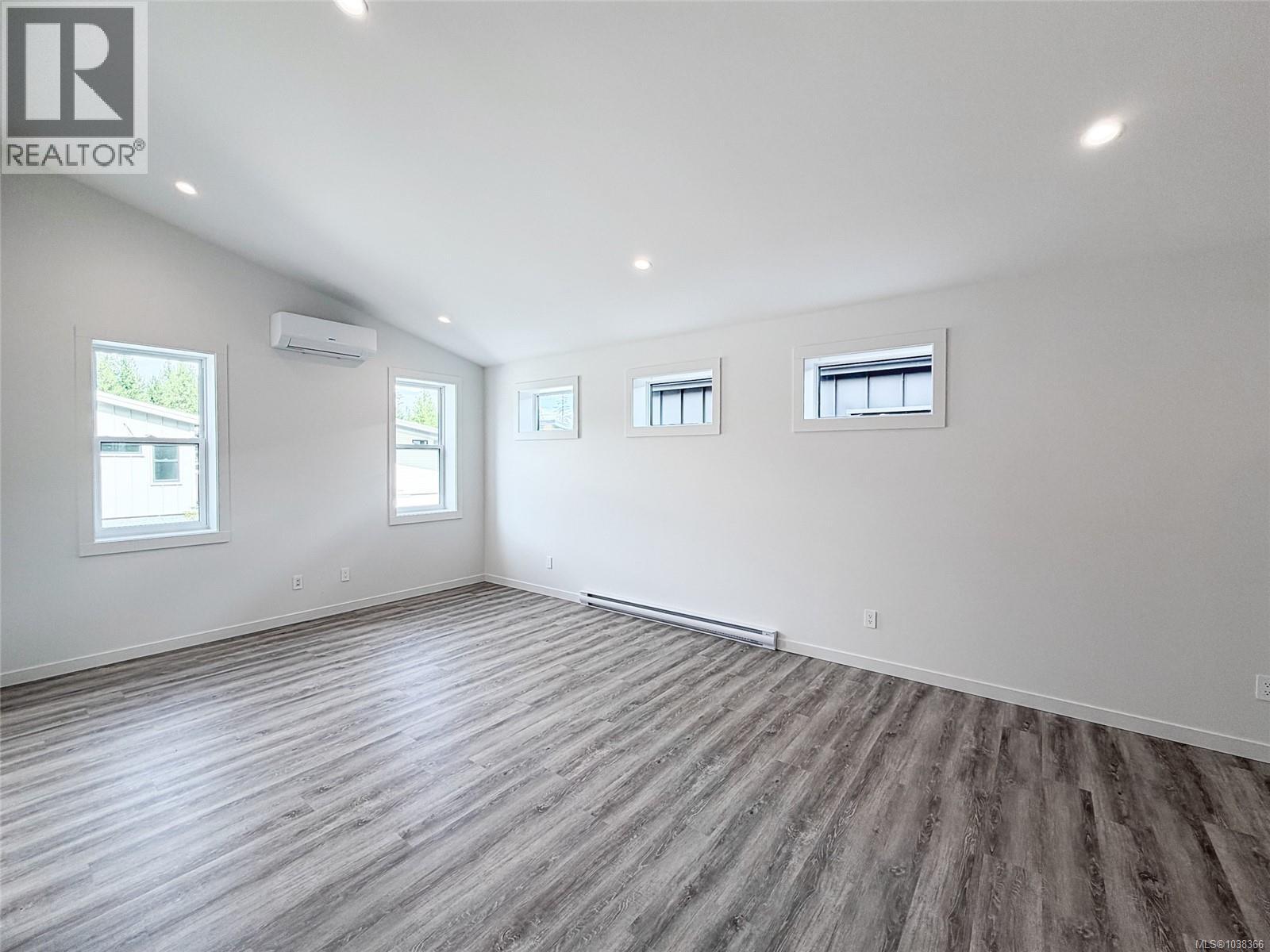 32 3025 Royston Rd