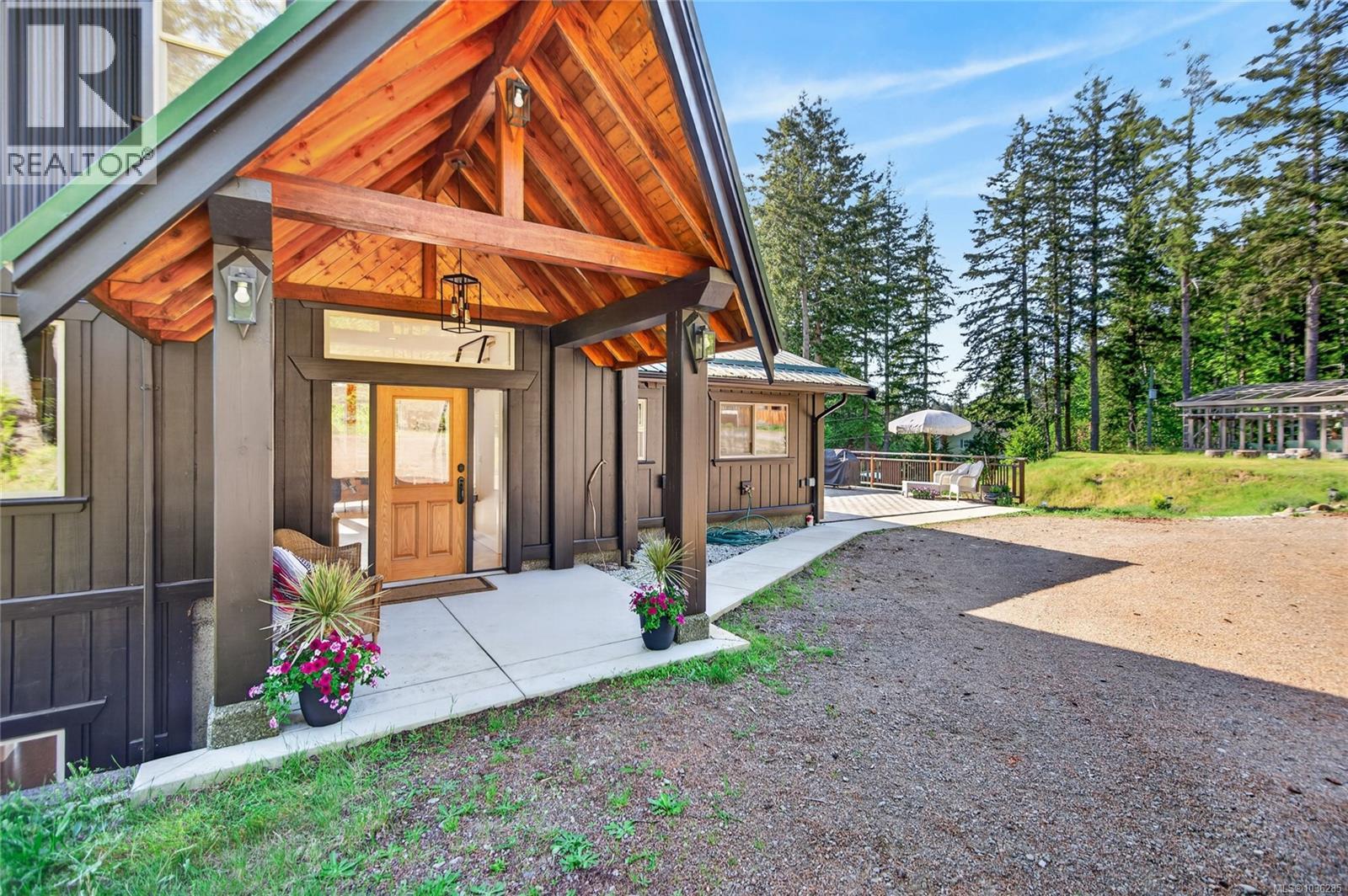 2279/2281 Clark Rd