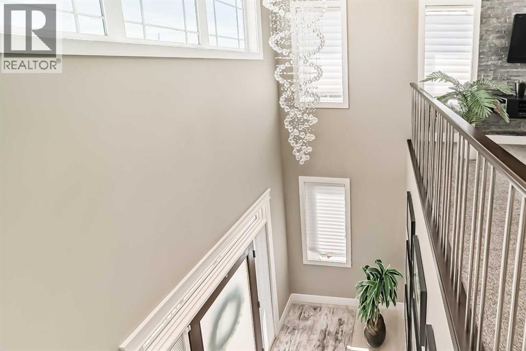 120 KINNIBURGH Circle