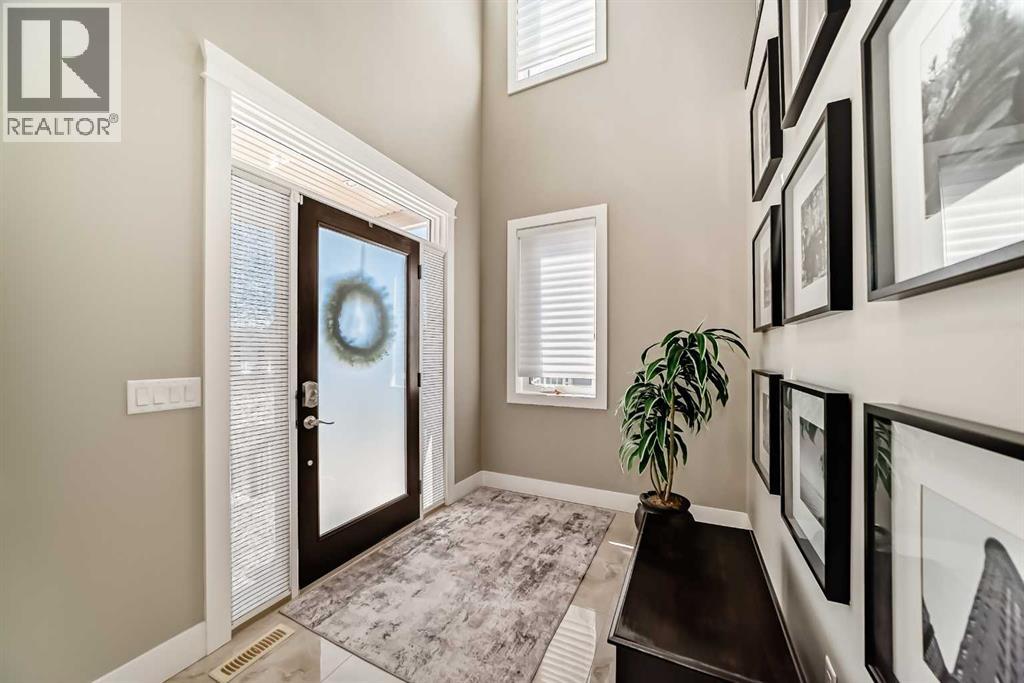120 KINNIBURGH Circle