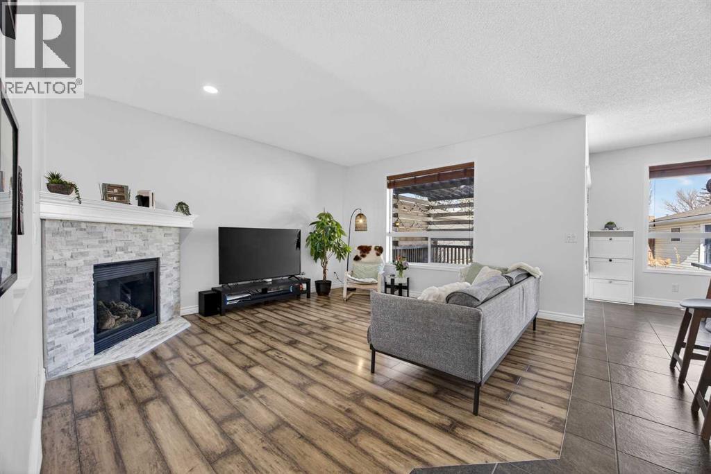 340 Prestwick Terrace SE