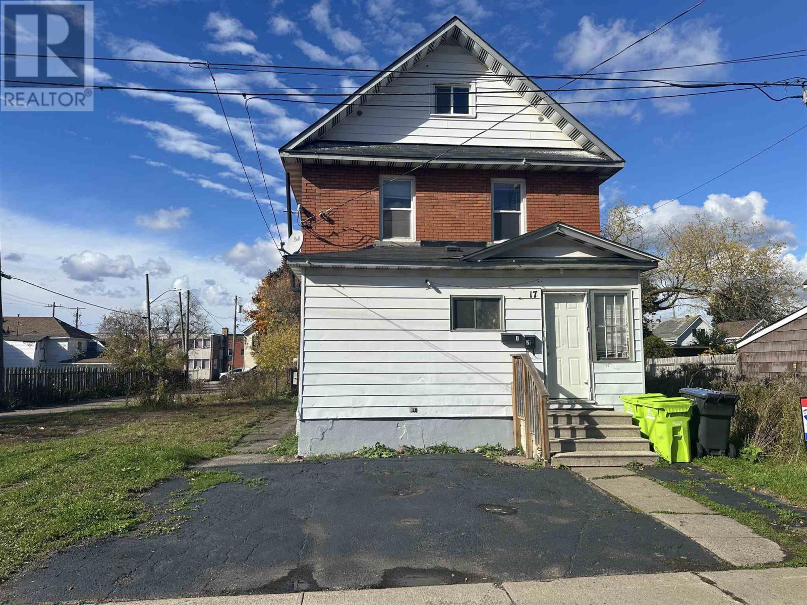 Photo 1 of 24 — 17 Abbott ST, Sault Ste. Marie, ON P6A2V8