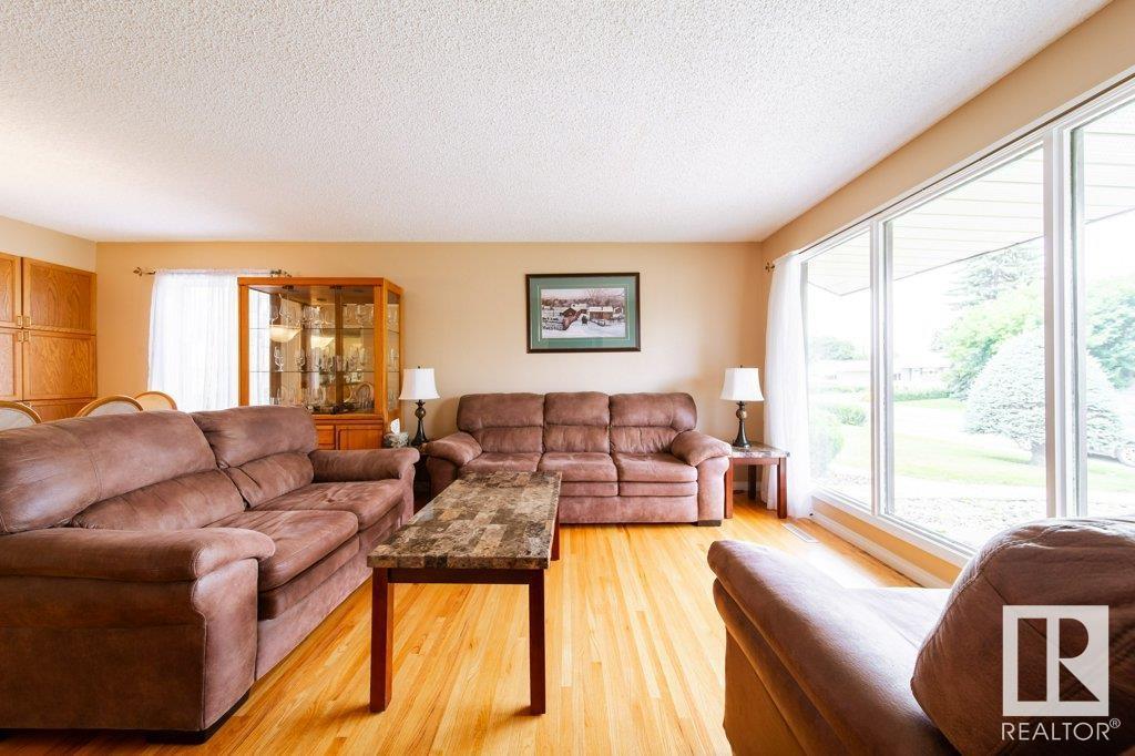15629 83 AV NW
