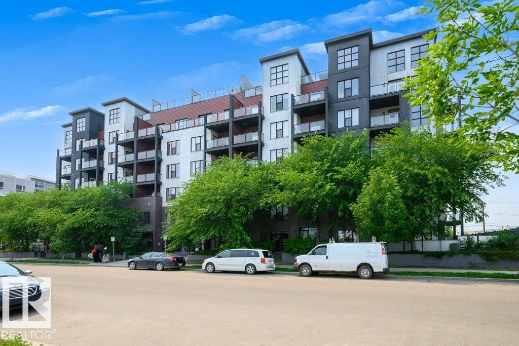 #412 10518 113 ST NW