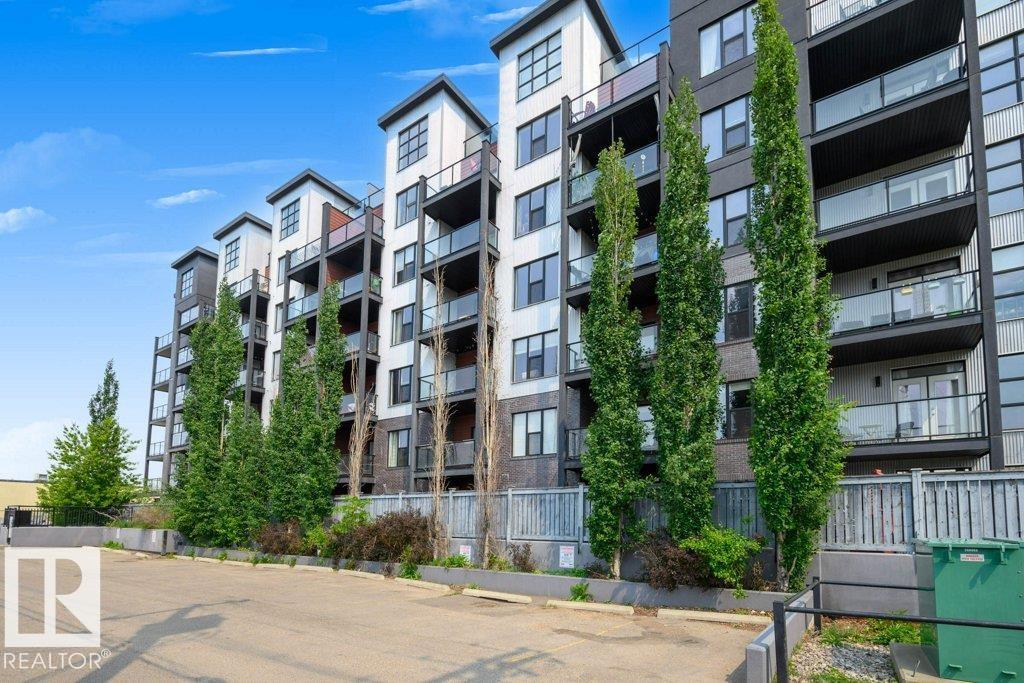 #412 10518 113 ST NW