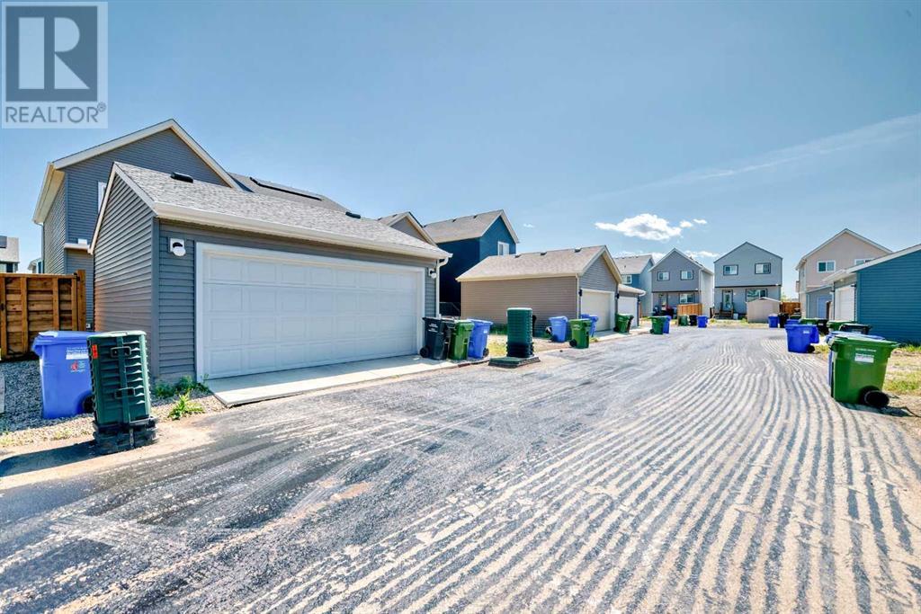 37 LAVENDER Passage SE