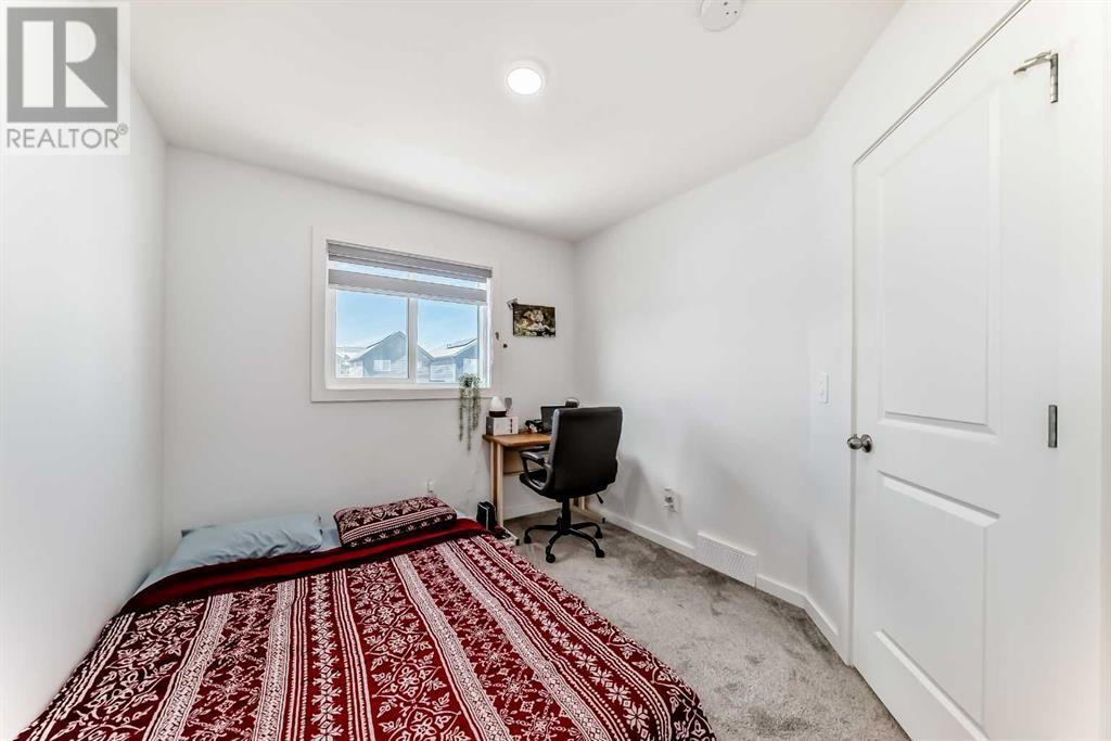 37 LAVENDER Passage SE