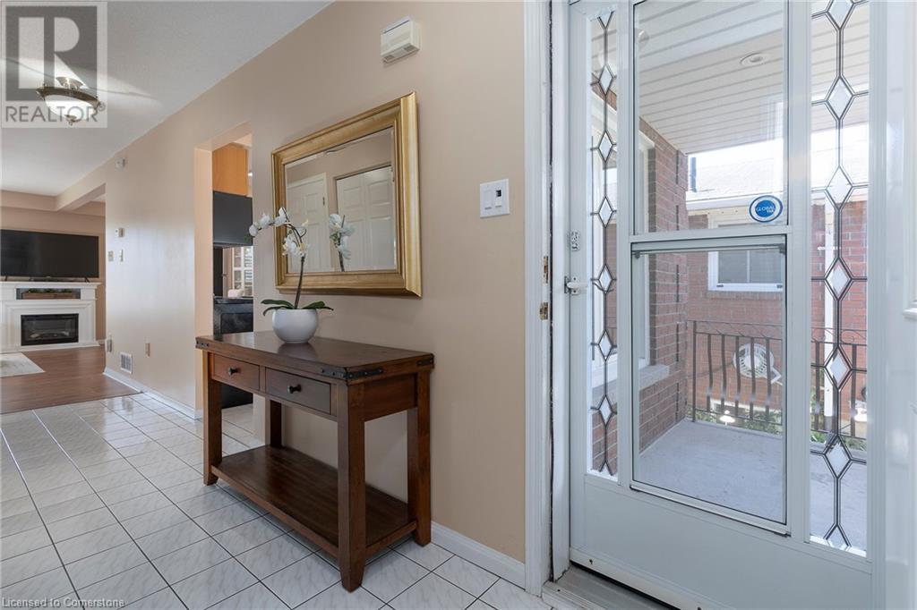 50 OSSINGTON Drive