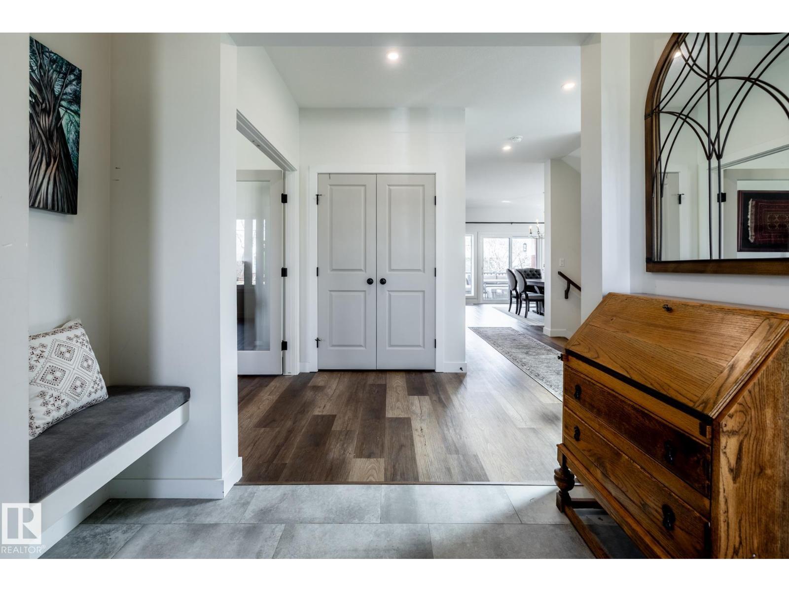 10923 130 ST NW