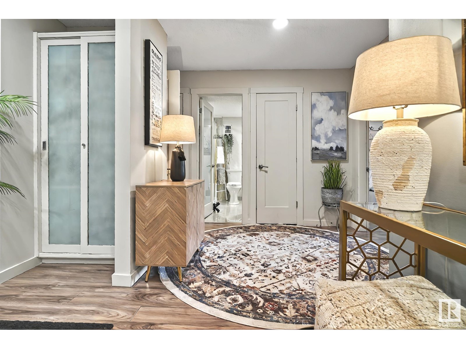 #2 10616 123 ST NW NW