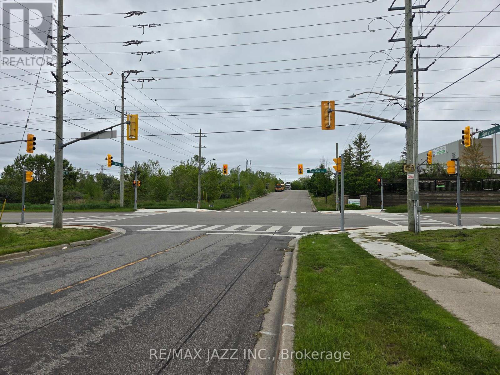 200 BASELINE ROAD W