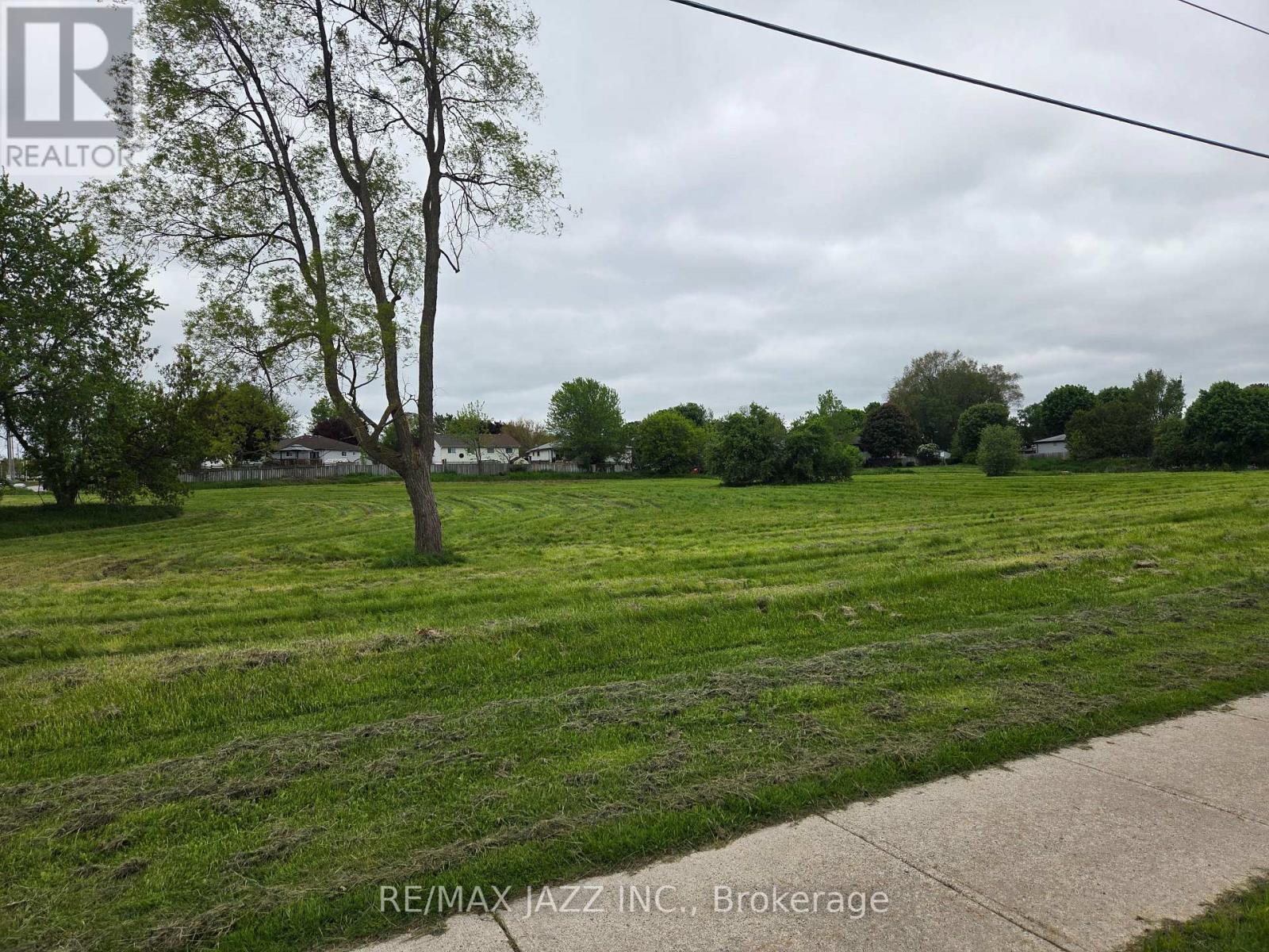200 BASELINE ROAD W