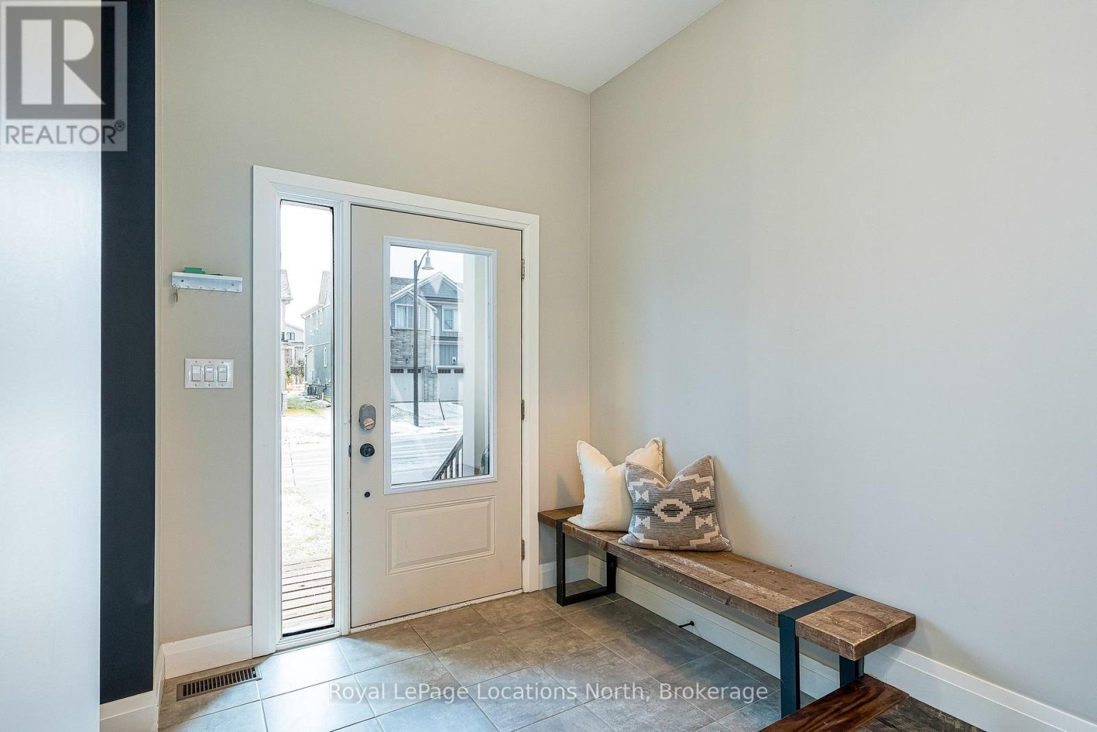 195 COURTLAND STREET W