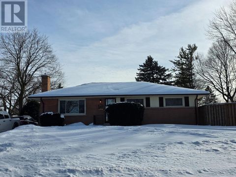 193 ARLINGTON CRESCENT London South (South J) ON N5Z3C9