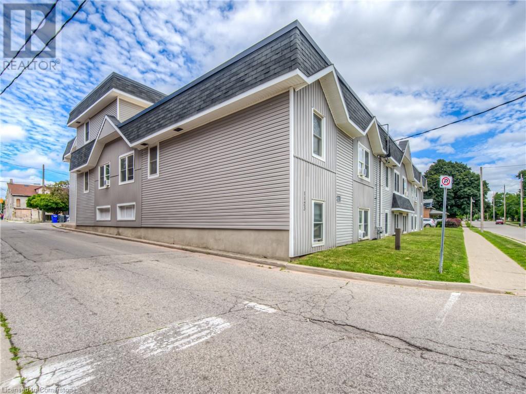 1123 QUEENSTON Road