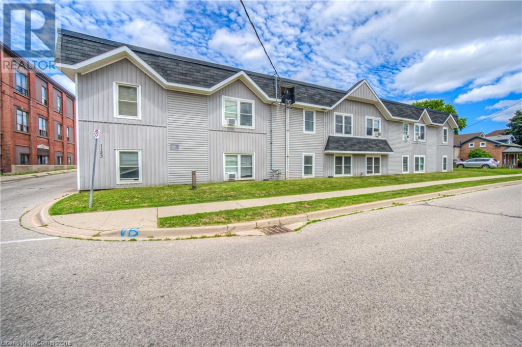 1123 QUEENSTON Road
