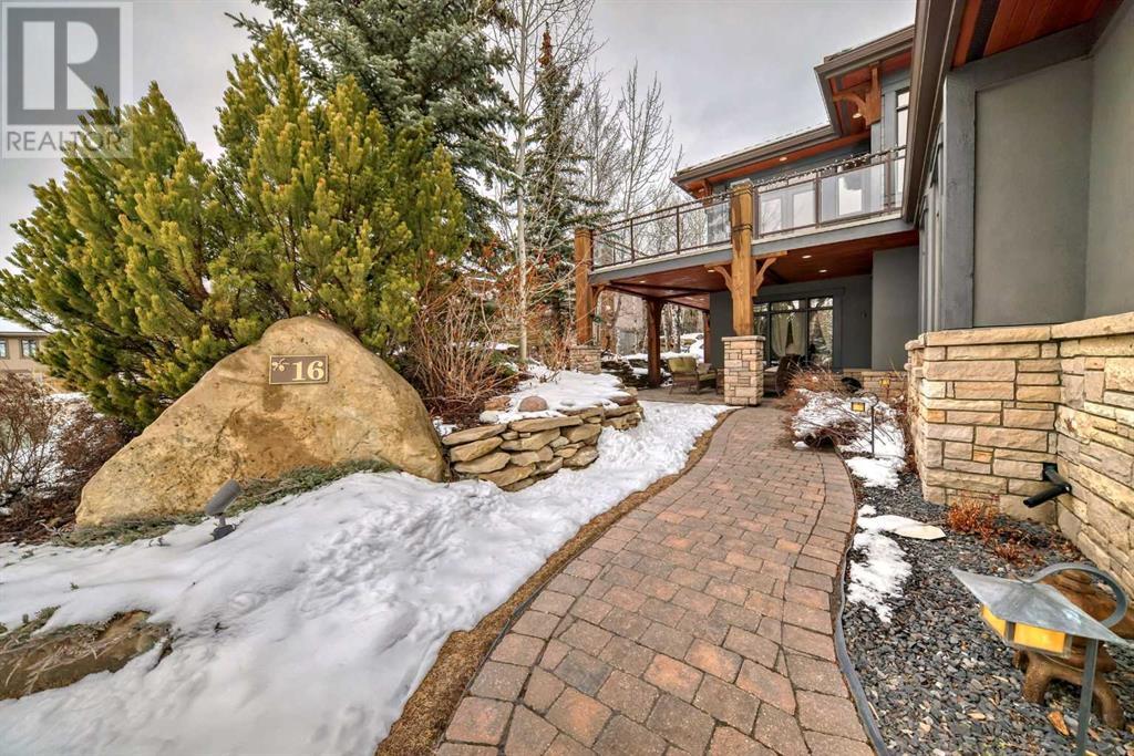 16 Spring Valley Lane SW