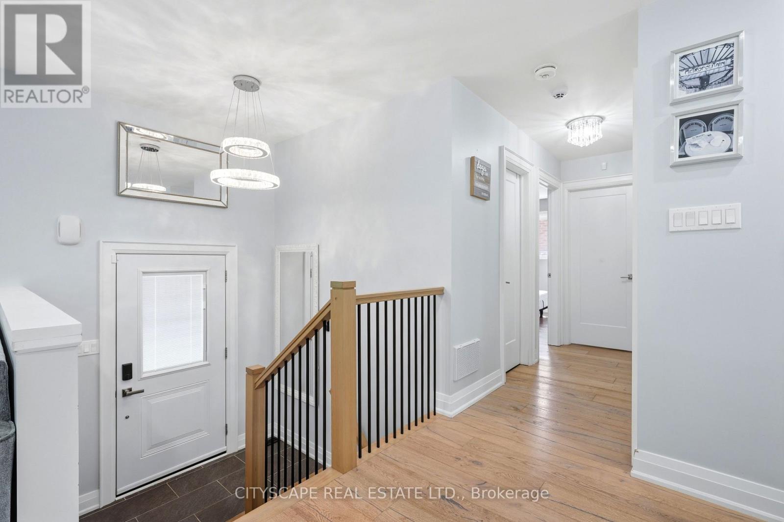 44 STONEHILL BOULEVARD