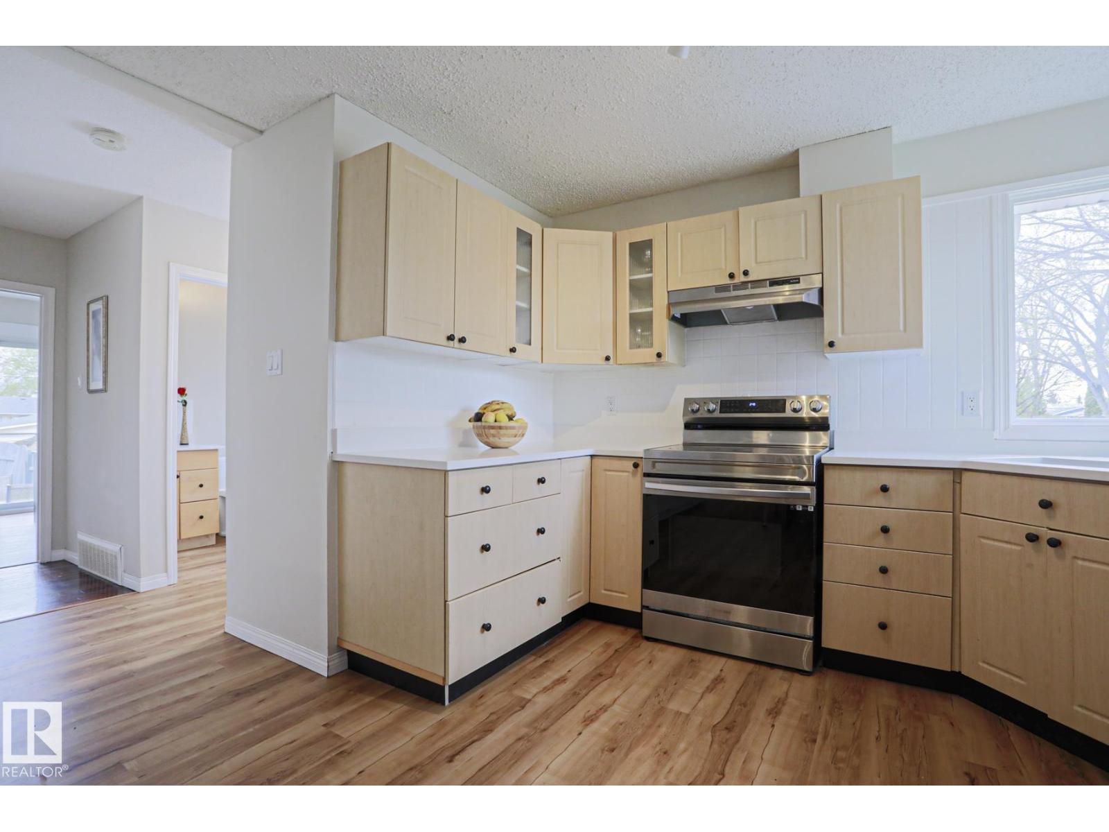 9523 151 ST NW