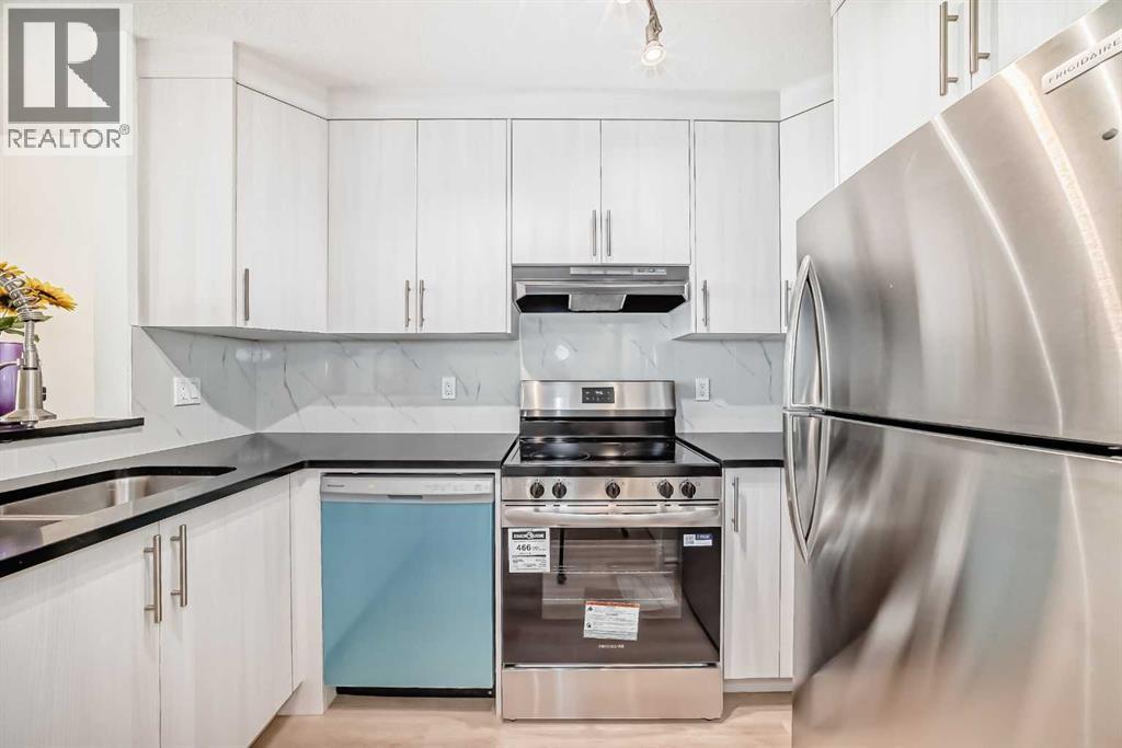 10, 305 Village Mews SW