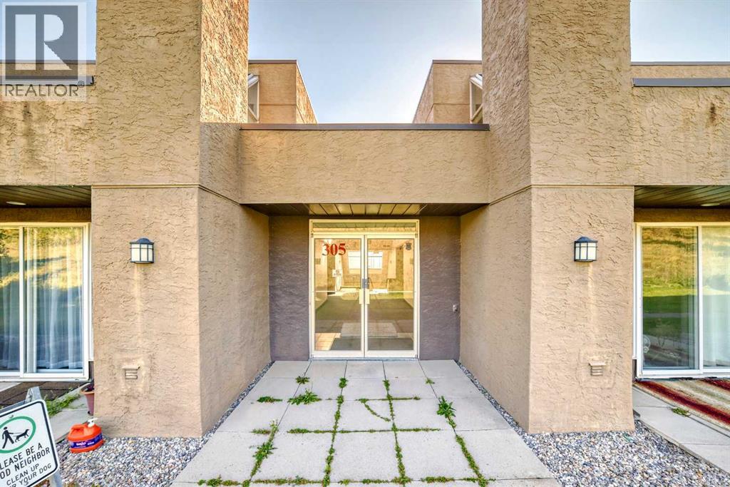 10, 305 Village Mews SW