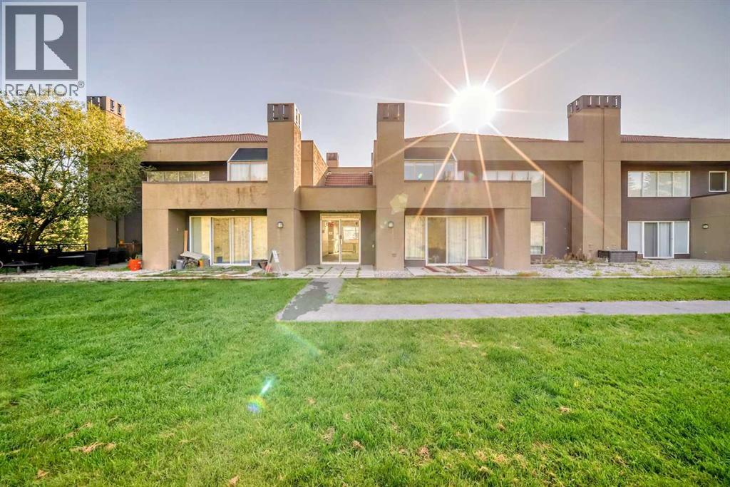 10, 305 Village Mews SW