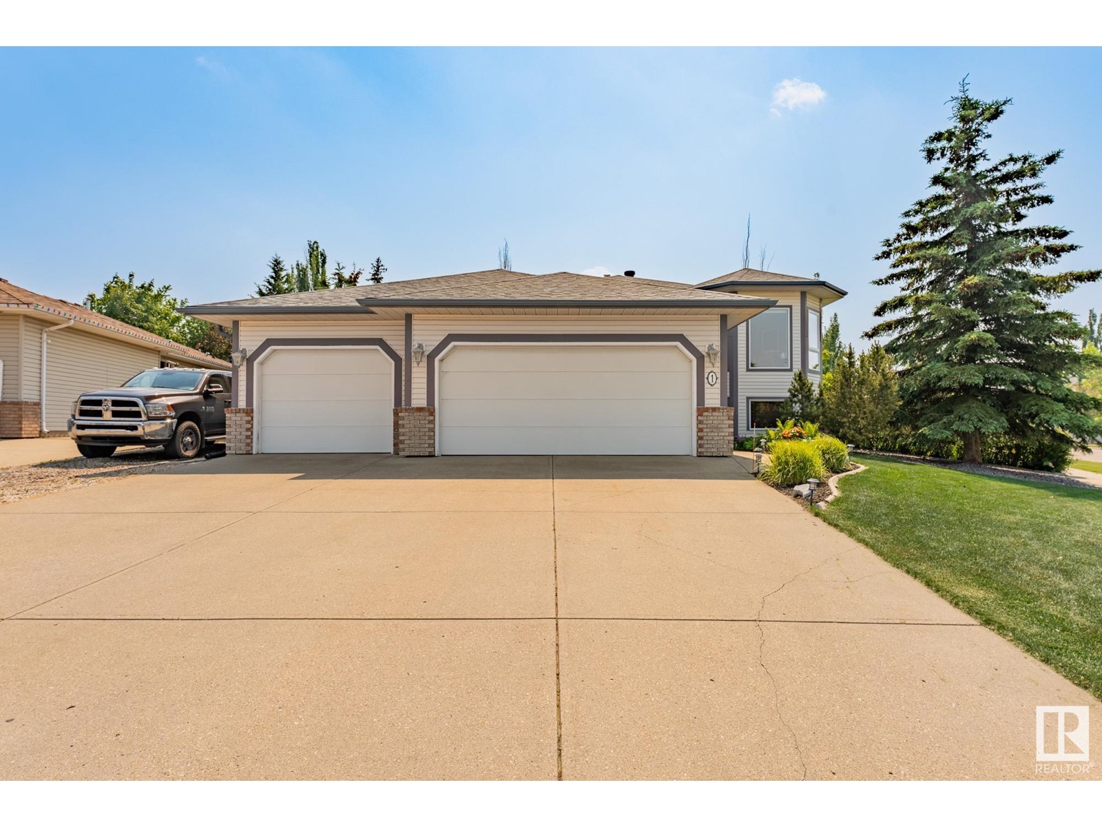 1 HIGHLAND WY