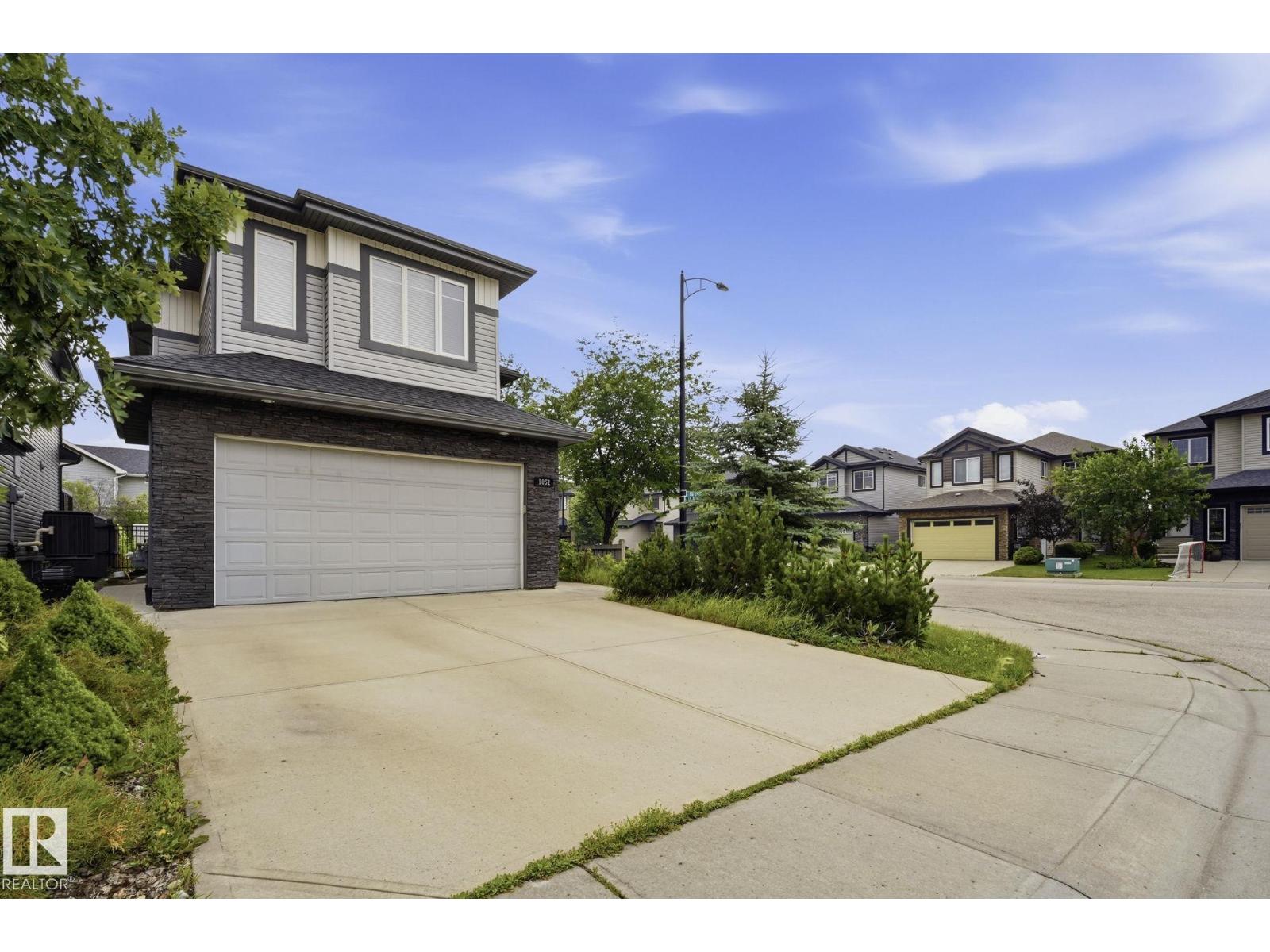 1051 174 ST SW