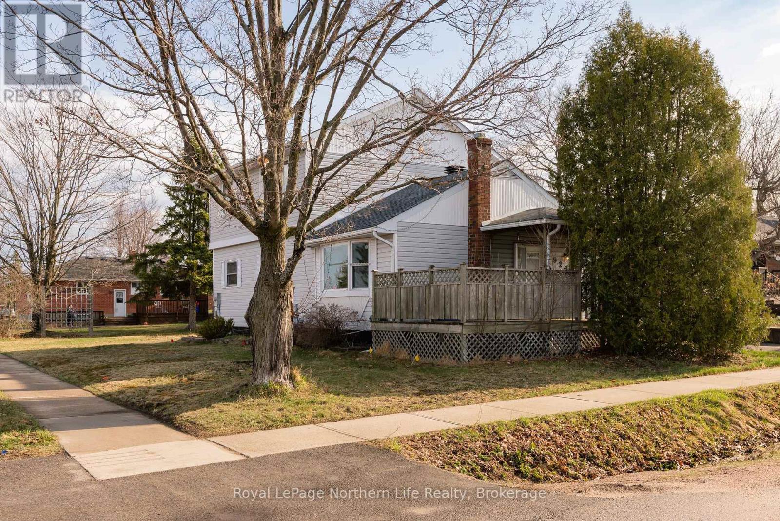 920 LAWSON STREET