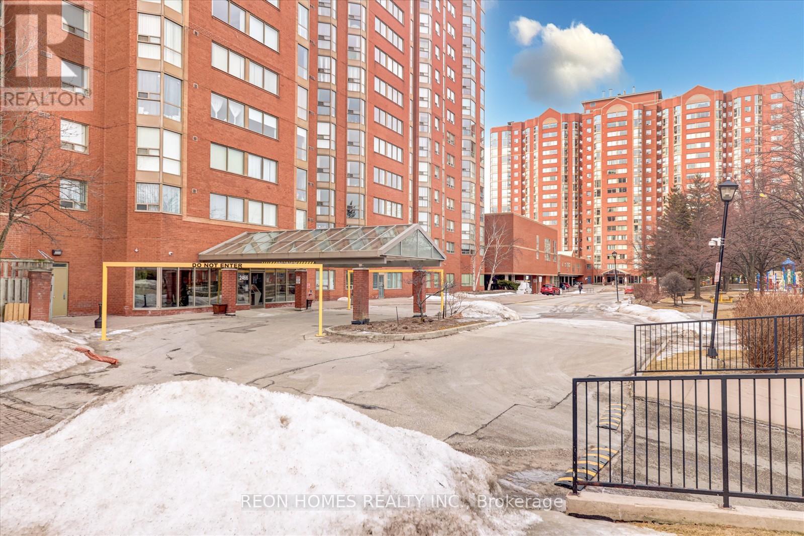 1610 - 2466 EGLINTON AVENUE E