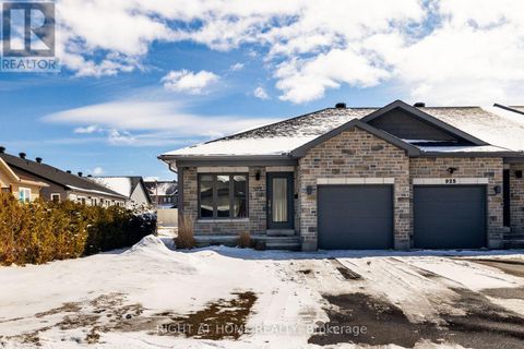 927 LEISHMAN DRIVE Mississippi Mills ON K0A1A0