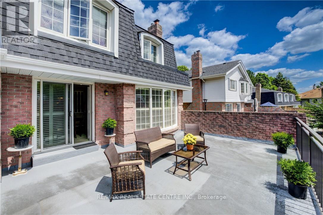 4 - 493 BEECHWOOD DRIVE