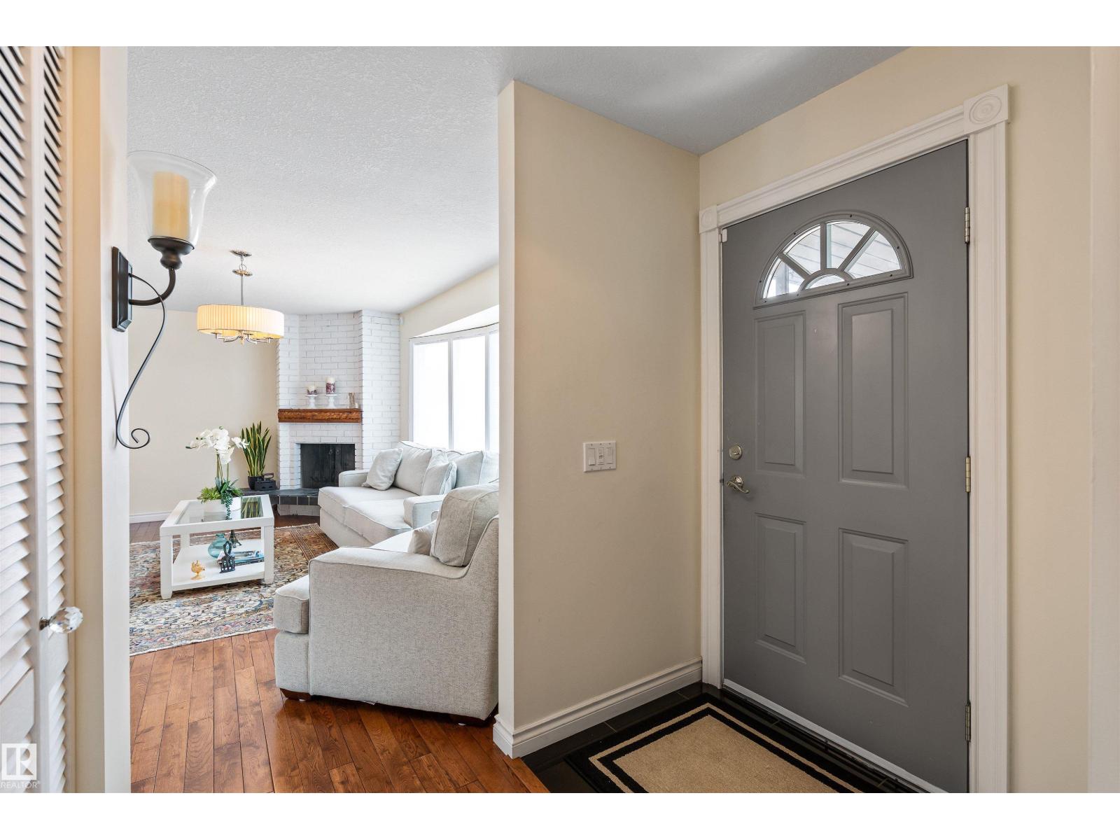 12803 47 ST NW