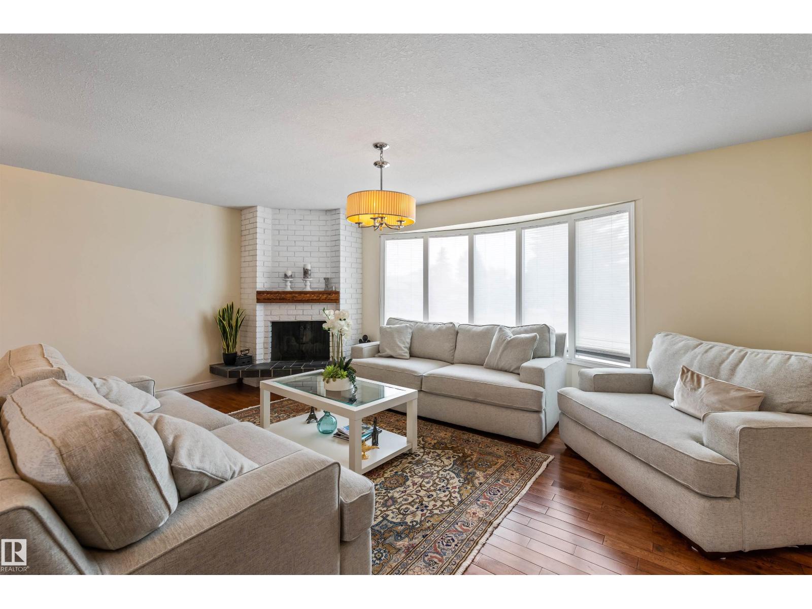 12803 47 ST NW