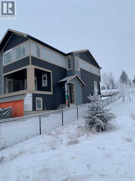 160 Crimson Ridge Place NW