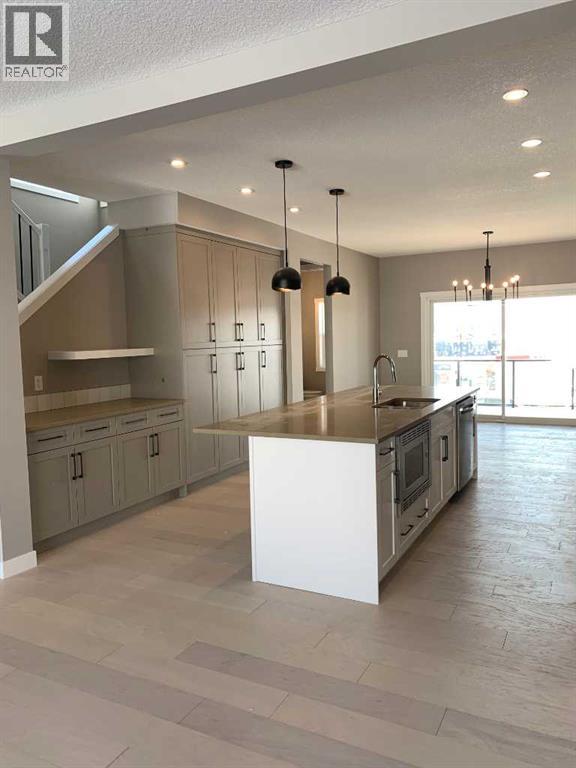 160 Crimson Ridge Place NW