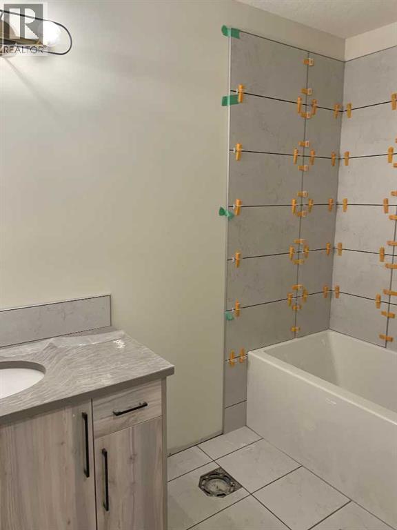 160 Crimson Ridge Place NW