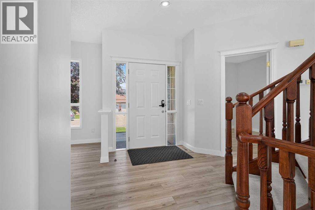 78 Hamptons Circle NW